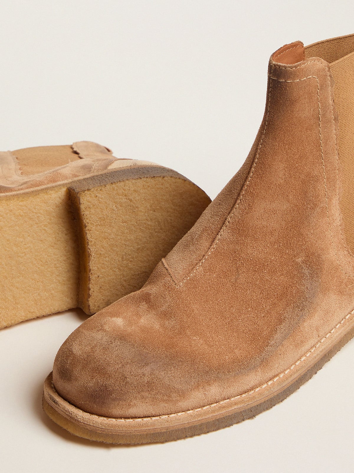 John Chelsea boots in caramel-colored suede| Golden Goose
